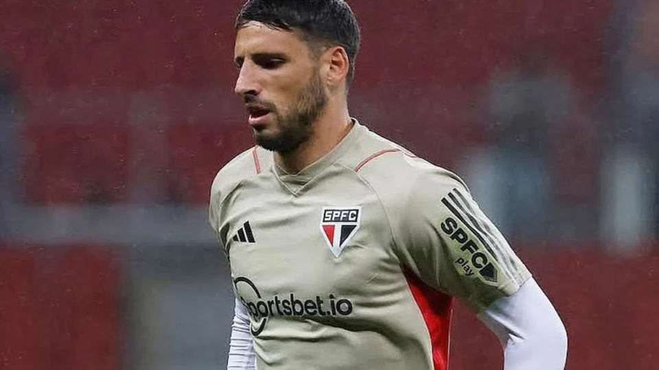 São Paulo anuncia que não renovará contrato com a Adidas após 5 anos