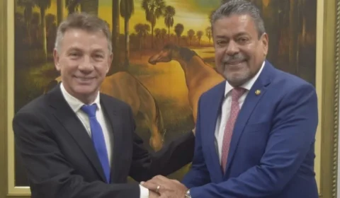 Empresa de Senador de RR ganha contrato milionário com a Sesau