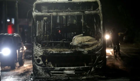 Após onda de ataques, comércio permanece fechado no Rio de Janeiro 