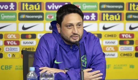 Técnico Arthur Elias anuncia convocação da Seleção Brasileira Feminina
