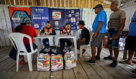 Seca no AM: municípios já receberam 1.000 toneladas de ajuda humanitária