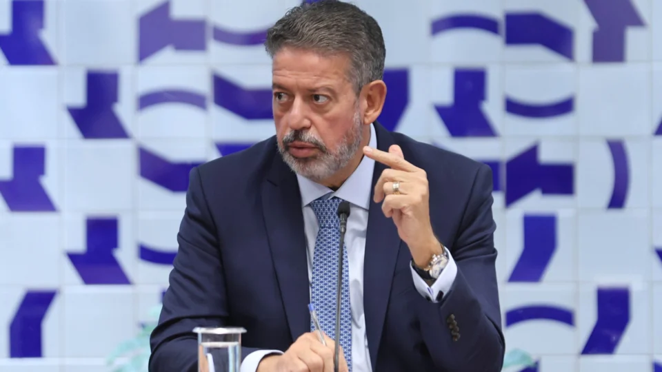 Lira pede reunião com líderes para tratar do PL das subvenções do ICMS