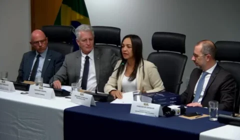 Relatório final da CPMI dos Atos do 8 de janeiro é entregue na CGU