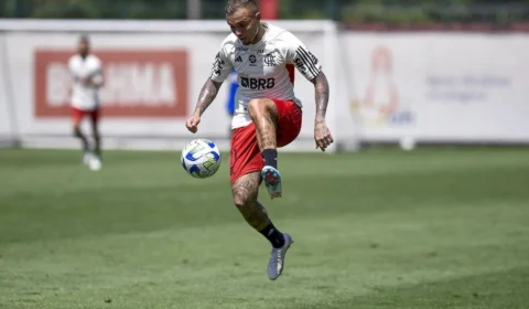Condição física será prioridade de Tite na escalação do Flamengo