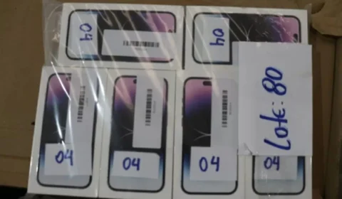 RF realiza leilão online de 2.800 celulares da Apple e Xiaomi em SP