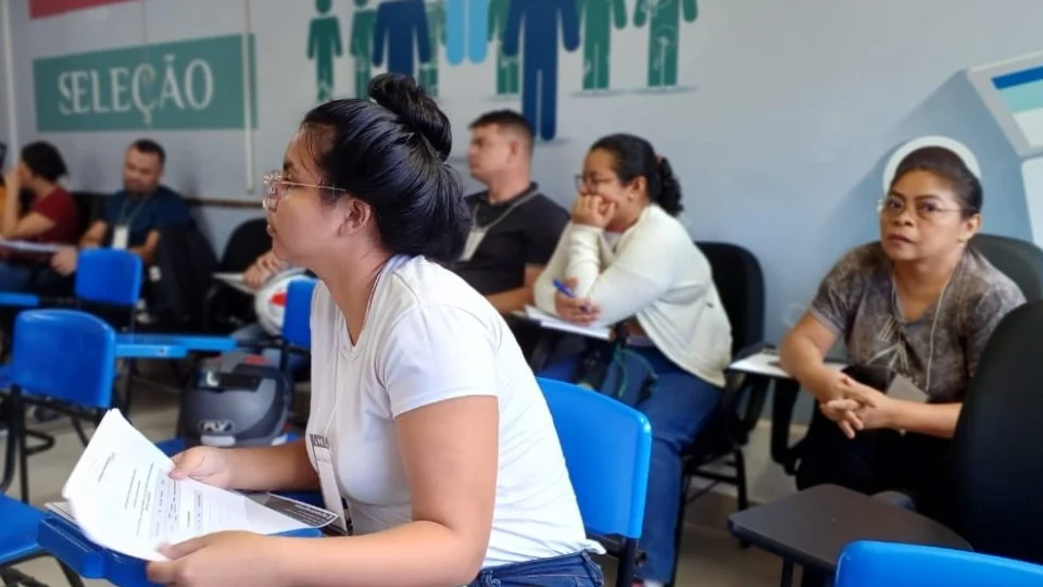 Semtepi oferta 25 vagas gratuitas para curso de ‘Cuidador Infantil’ em Manaus