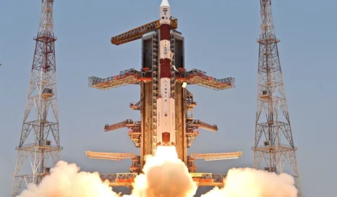 Espaçonave indiana avança rumo ao centro do Sistema Solar; entenda