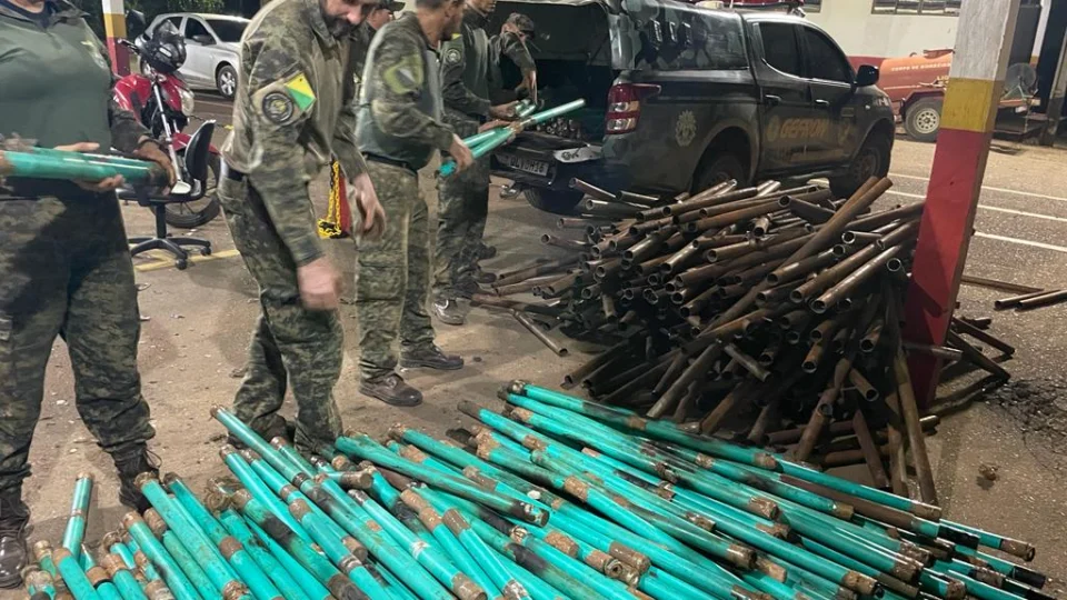 Gefron apreende 460 kg de drogas em tubos industriais no interior do Acre