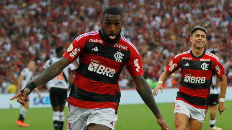 Brasileirão: Flamengo vence Vasco por 1 a 0 e fica 9 pontos do líder