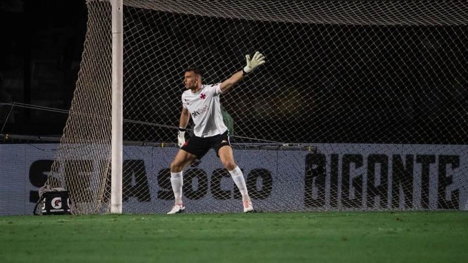 Vitórias de Vasco, Bahia e Goiás acirram briga pela Série A em 2024