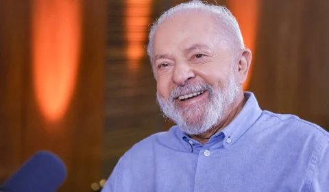 Lula faz primeira reunião online com ministros e auxiliares  após cirurgias