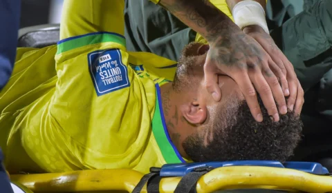 ‘Momento triste, o pior’, disse Neymar em publicação nas redes sociais