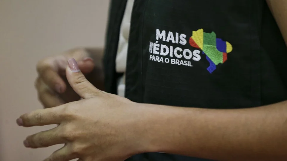 Profissionais classificados para ‘Mais Médicos’ são convocados em Manaus