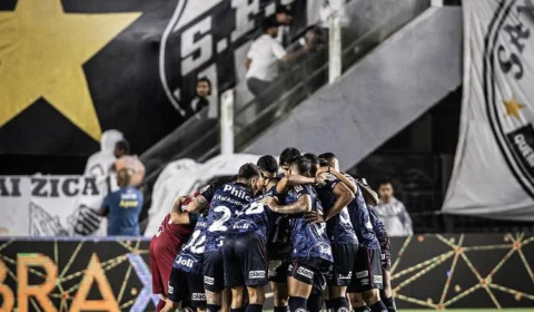 Com vitória sobre o Coritiba, Santos sai da zona de rebaixamento