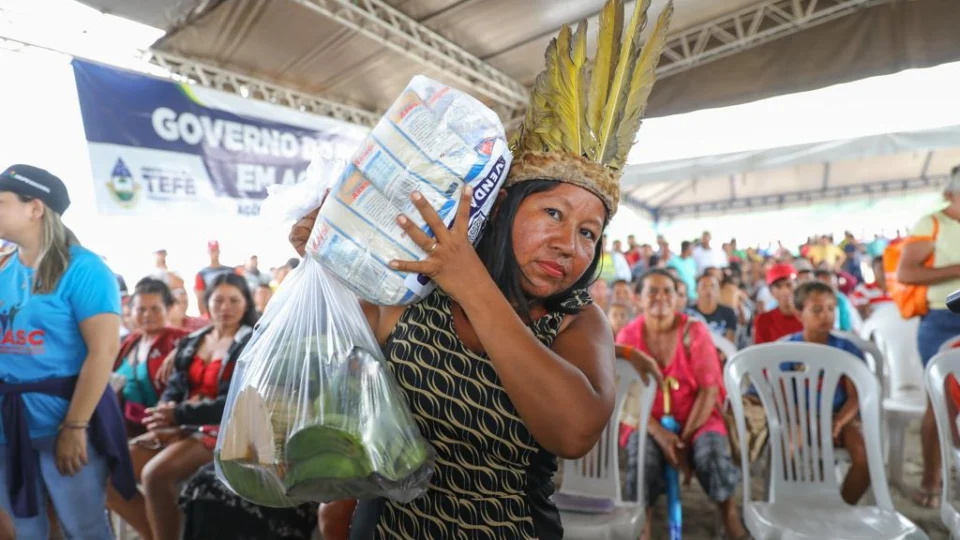 Seca no AM: comitê alinha envio de ajuda humanitária aos povos indígenas
