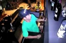 VÍDEO: suspeito de furtar hamburgueria no centro de Palmas é preso