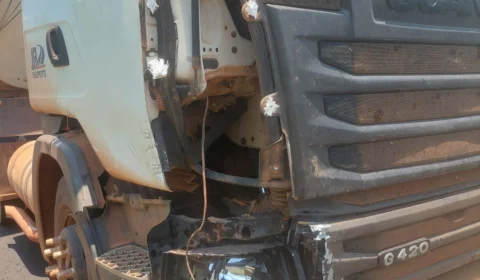 Adolescente morre após motocicleta ser atingida por carreta na BR-010 no TO