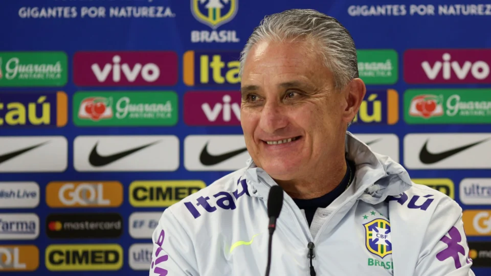 Flamengo acerta com Tite; técnico deve ser anunciado nesta segunda, 9