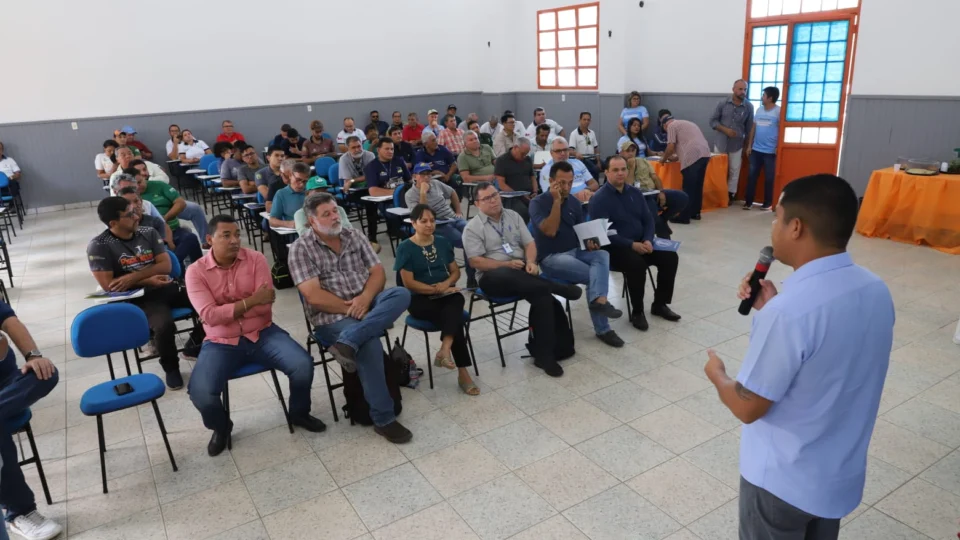 Cadeia produtiva da Citricultura recebe formação em Rio Preto da Eva-AM