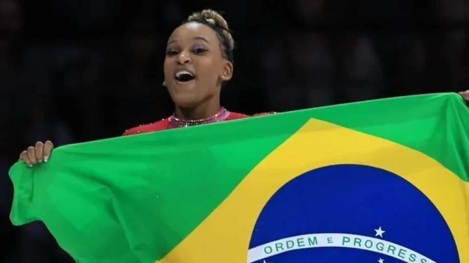 Rebeca Andrade conquista medalha de ouro em Mundial de Ginástica Artística