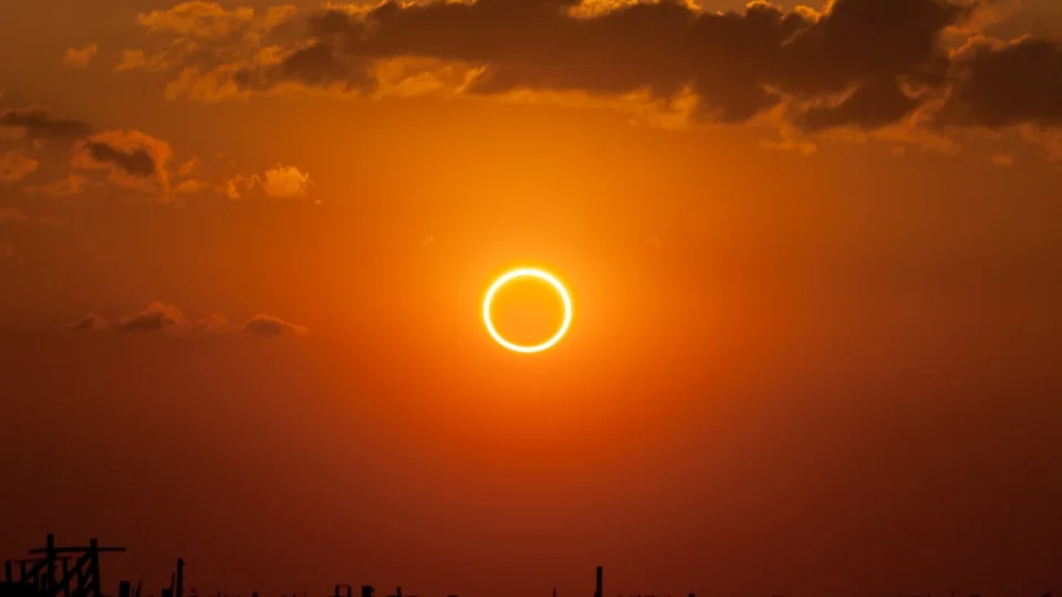 Eclipse solar poderá ser visto no Norte? Saiba onde assistir e que horas acontece o fenômeno