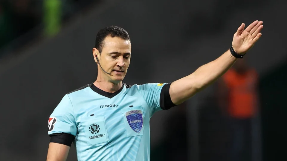 Libertadores: Conmebol divulga arbitragem da final entre Fluminense e Boca