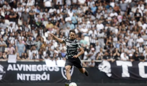 Botafogo e Goiás jogam pela 25ª rodada do Brasileirão nesta segunda, 2