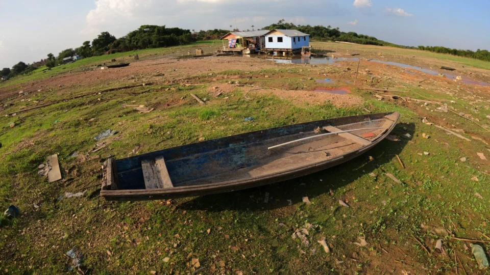 Seca: ano letivo das escolas ribeirinhas encerra nesta semana em Manaus