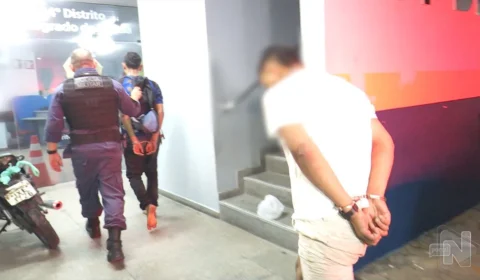 VÍDEO: dois adolescentes são apreendidos após perseguição policial em Manaus