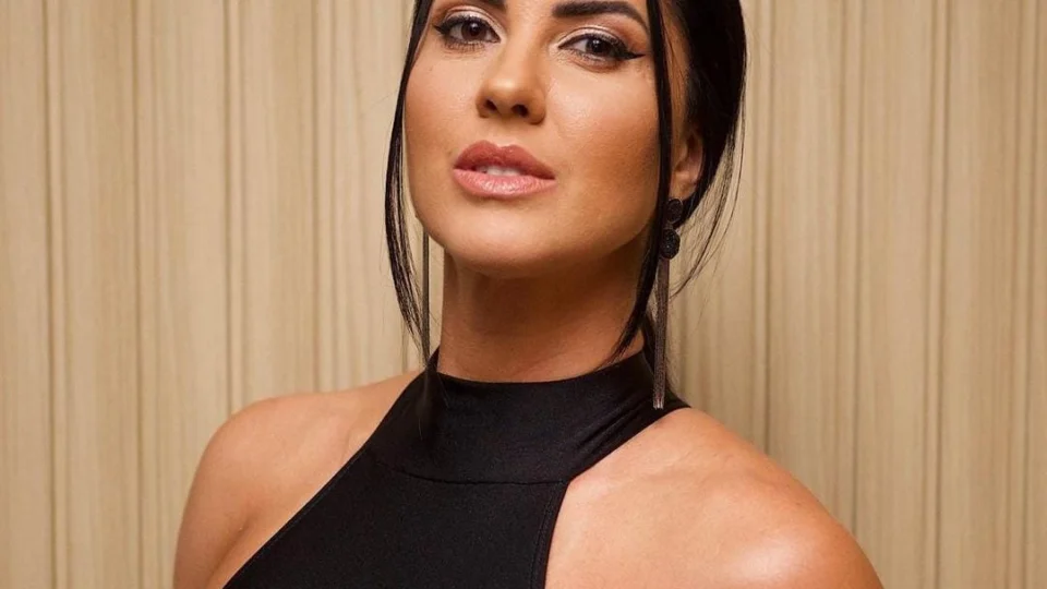 Esposa de Zezé di Camargo é acusada de gerenciar perfil falso contra Zilu