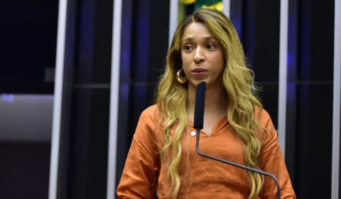 Comissão aprova projeto que assegura casamento LGBT+