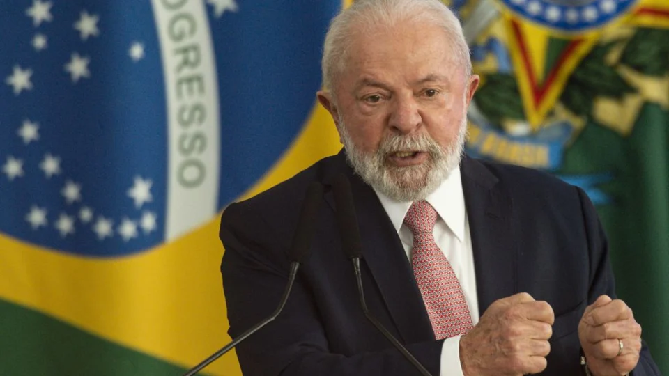 Do Alvorada, presidente Lula realiza videoconferência com ministros