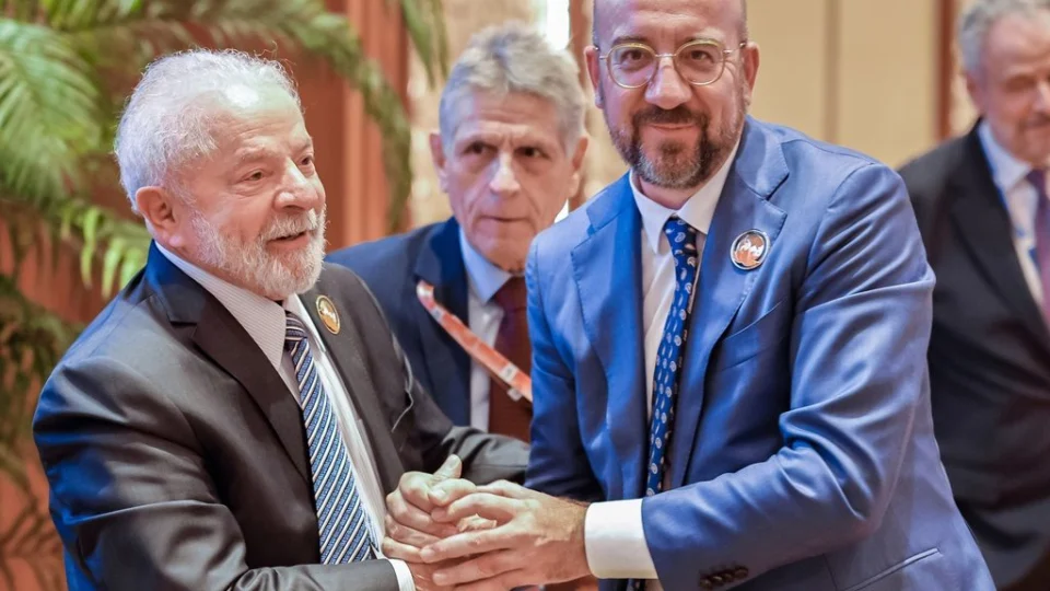 Lula conversa com presidente do Conselho Europeu sobre a crise na Palestina