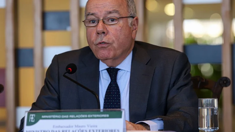 Ministro Mauro Vieira faz balanço sobre cúpula do Cairo e brasileiros em Gaza