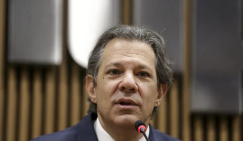 Ministro Haddad diz que Lula apoiou empréstimo de US$ 1 bilhão à Argentina
