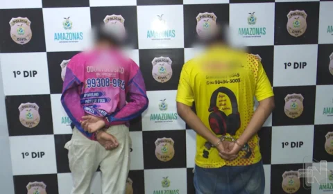 VÍDEO: policiais prendem dupla portando arma caseira no Centro de Manaus