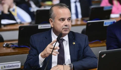 Reajuste para policiais e bombeiros do DF empaca no Senado