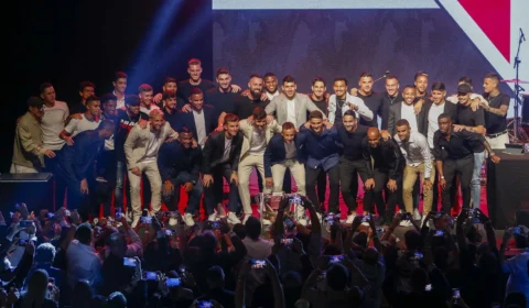 São Paulo domina seleção da Copa do Brasil com seis jogadores e Dorival