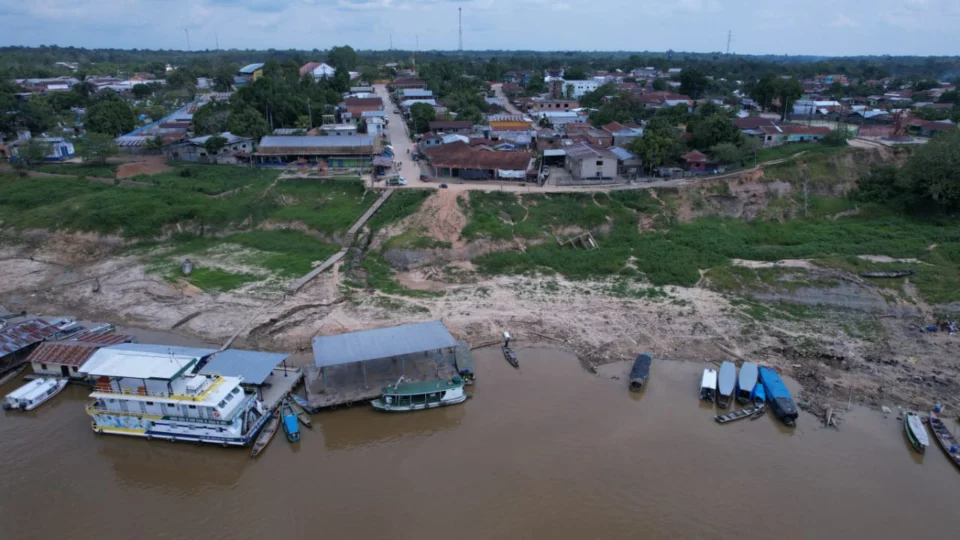 ‘Sem água, não tem vida’: seca na Amazônia aumenta temor pelo futuro