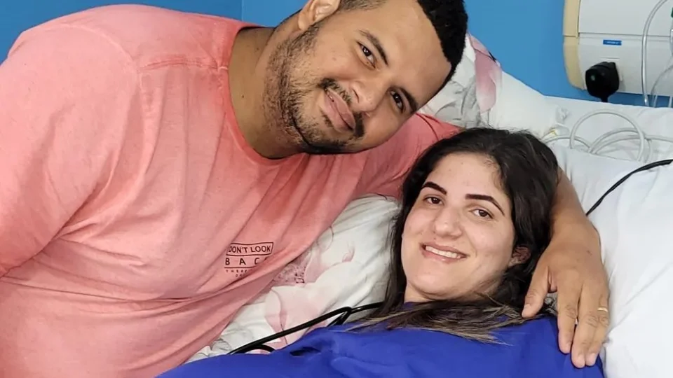 Sêxtuplos nascem após 27 semanas de gestação em Colatina, no ES