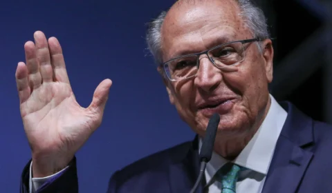 Imposto de importação de produtos químicos e de veículos elétricos será reajustado