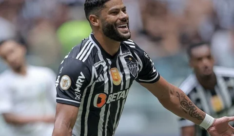 Brasileiro: Atlético-MG vence Grêmio por 3 a 0 e sobe para o G4