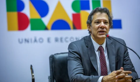 Proposta do governo visa diminuir a meta fiscal e zerar o déficit