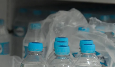 Água gratuita deve ser distribuída em eventos nos dias de calor extremo