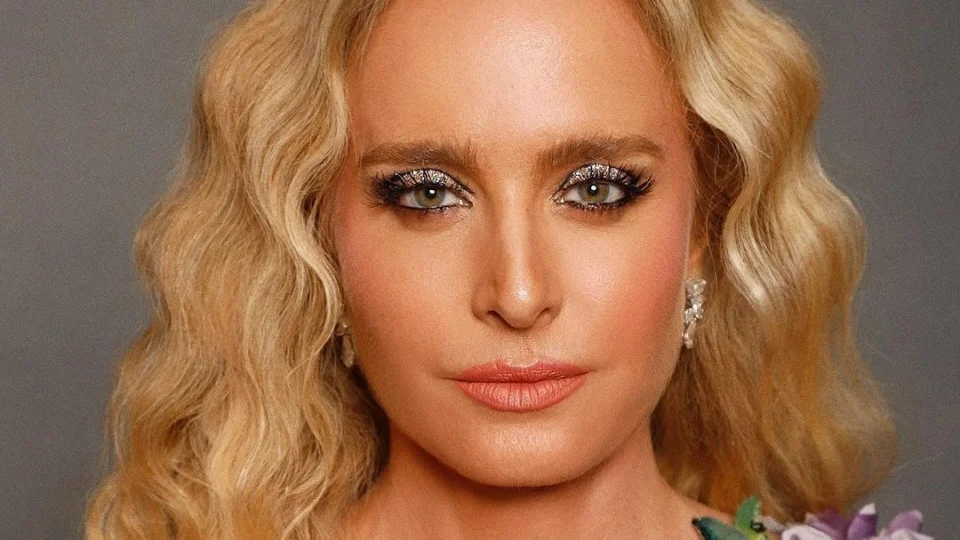 Angélica relata assédio na carreira: ‘ele era adulto e eu, uma criança’