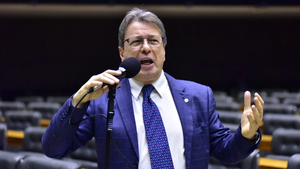 Câmara analisa projeto que fixa regras para ofertar vantagens ao consumidor