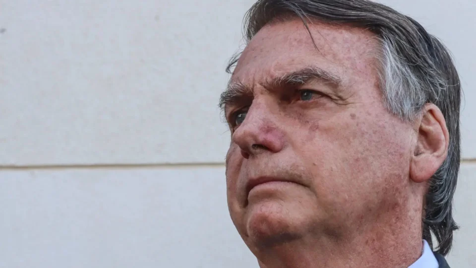 PF diz que Bolsonaro iria aguardar tentativa de golpe nos EUA