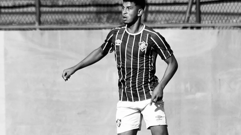Ex-jogador do sub-23 do Fluminense, Wiris morre em acidente aos 23 anos