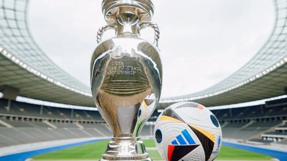 UEFA apresenta Bola de Jogo oficial da Eurocopa 2024