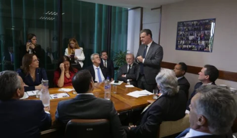 Fávaro se reúne com deputados para obter recursos de emendas em 2024